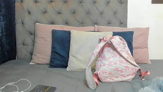 nahiroby ebony online show from 03/28/26, 03:11