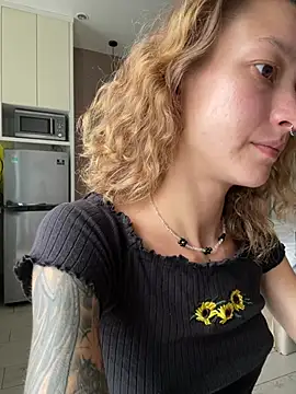   grace   online show from 04/22/26, 05:43