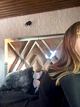 Jasmin Pink online show from 11/22/25, 12:15