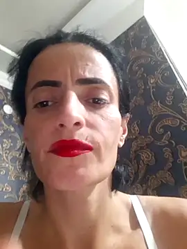 Snapshot of Gecenin_Kralicesi chatting on 11/06/25, 06:42 Gecenin Kralicesi online show from 11/06/25, 06:42