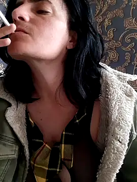 Snapshot of Gecenin_Kralicesi chatting on 05/09/26, 05:34 Gecenin Kralicesi online show from 05/09/26, 05:34