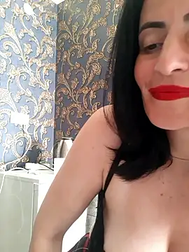 Snapshot of Gecenin_Kralicesi chatting on 05/26/26, 01:18 Gecenin Kralicesi online show from 05/26/26, 01:18