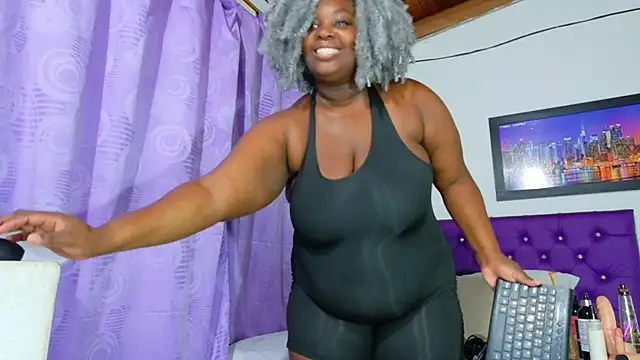 Snapshot of ebony_NeighborMoans chatting on 07/02/26, 03:06 ebony NeighborMoans online show from 07/02/26, 03:06