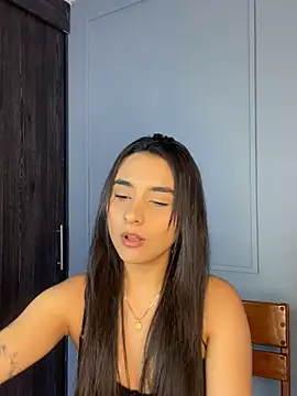 Zafira Montiel online show from 01/08/26, 07:16