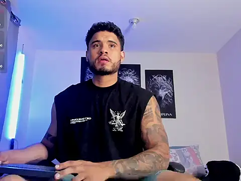 Austin torres  online show from 10/20/25, 02:45