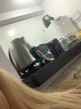 loiragoxtosinnha online show from 10/30/25, 11:49