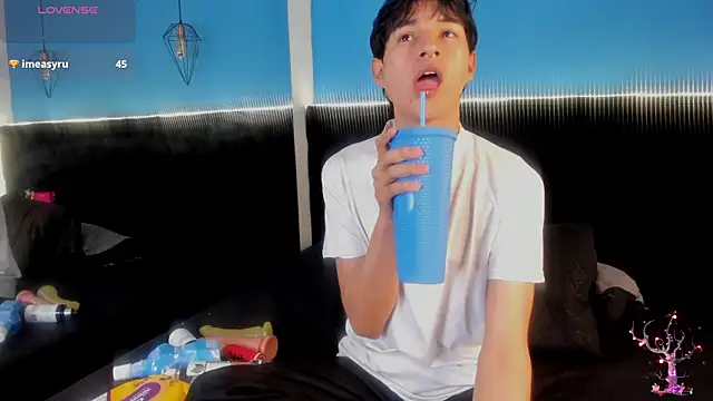 AleAurarashi online show from 09/09/25, 10:15