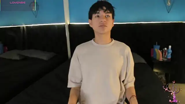 AleAurarashi online show from 09/19/25, 10:05