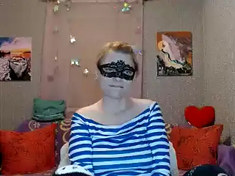 Miss Nona online show from 04/20/26, 10:18