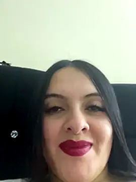 marianm29 online show from 12/05/25, 01:58