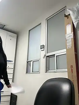 marianm29 online show from 04/03/26, 01:03