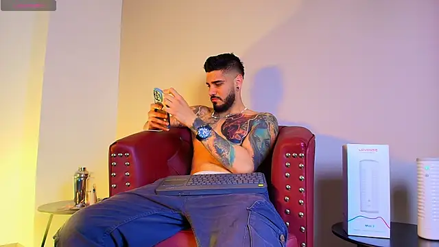 amodeus bael  online show from 09/15/25, 12:43