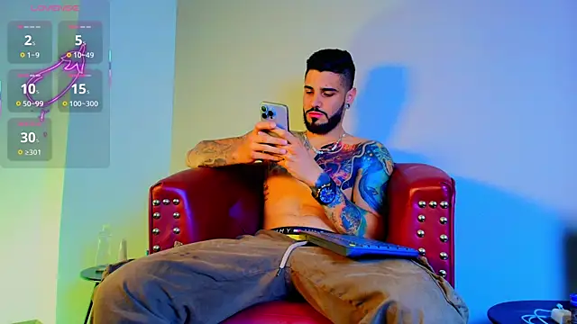 amodeus bael  online show from 09/29/25, 11:20