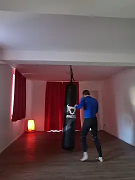 EyesNeverLies online show from 12/14/25, 02:55