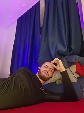 EyesNeverLies online show from 03/04/26, 11:33