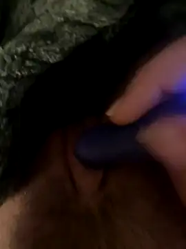 Mellywelly online show from 09/17/25, 05:42