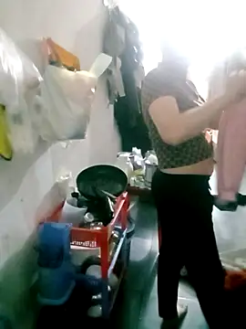 Snapshot of Dam-Lissa chatting on 10/29/25, 02:47 Dam-Lissa online show from 10/29/25, 02:47