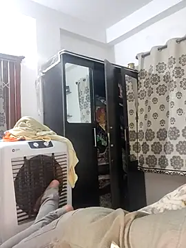 avi007p online show from 04/23/26, 05:04