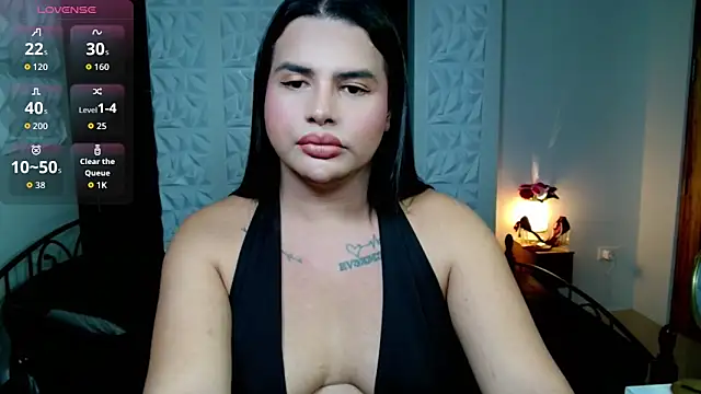 SelenaHelaby02 online show from 10/14/25, 08:42