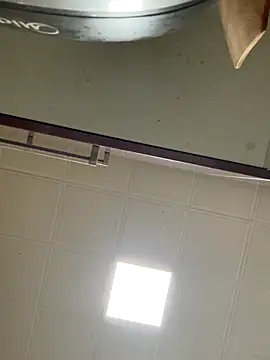 Snapshot of DHJM168 chatting on 10/02/25, 03:24 DHJM168 online show from 10/02/25, 03:24