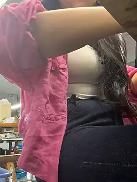 Snapshot of DHJM168 chatting on 10/29/25, 12:46 DHJM168 online show from 10/29/25, 12:46