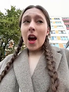 FroggyAnna online show from 10/03/25, 01:19