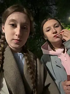 FroggyAnna online show from 10/06/25, 04:04