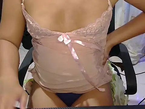 honeyLushess online show from 11/27/25, 01:40