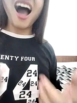 Snapshot of Sexy_vernilla chatting on 09/23/25, 07:39 Sexy vernilla online show from 09/23/25, 07:39