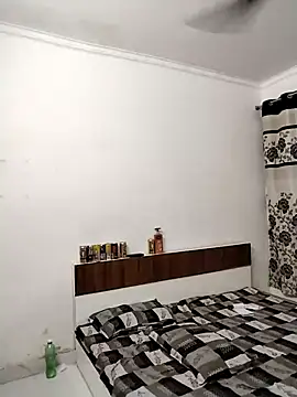 Snapshot of Sexy_vernilla chatting on 09/28/25, 03:06 Sexy vernilla online show from 09/28/25, 03:06