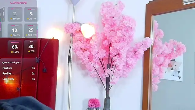 cosplaydate online show from 12/19/25, 02:29