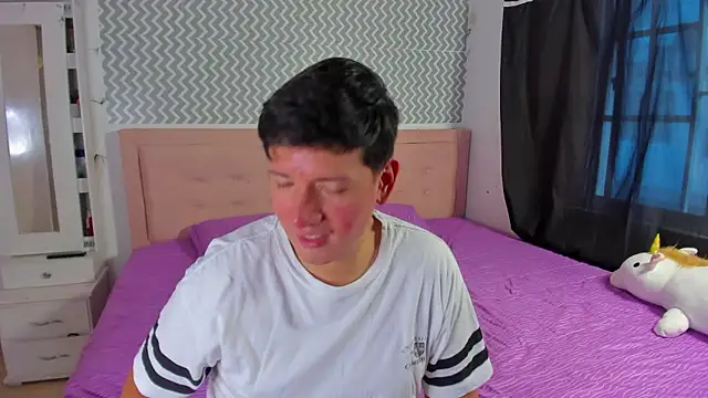 ZoeandEthan online show from 01/17/26, 08:56