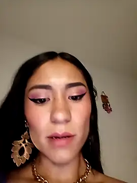 Snapshot of Liahdiaz_ chatting on 11/29/25, 04:04 Liahdiaz online show from 11/29/25, 04:04