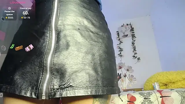 Snapshot of Liahdiaz_ chatting on 02/25/26, 03:10 Liahdiaz online show from 02/25/26, 03:10