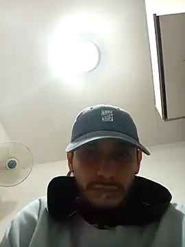 Snapshot of Juandavidbolivar chatting on 11/16/25, 06:02 Juandavidbolivar online show from 11/16/25, 06:02