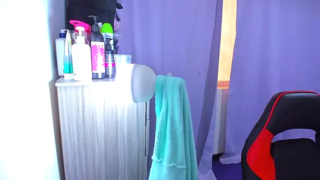 Luna Analya online show from 04/28/26, 03:06