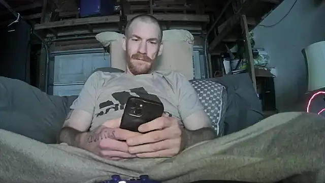 Tiggitytomociti online show from 02/15/26, 11:52