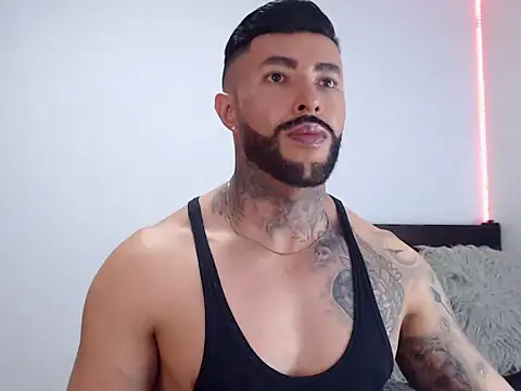 Snapshot of andrea_de_lucaa chatting on 10/04/25, 03:48 andrea de lucaa online show from 10/04/25, 03:48