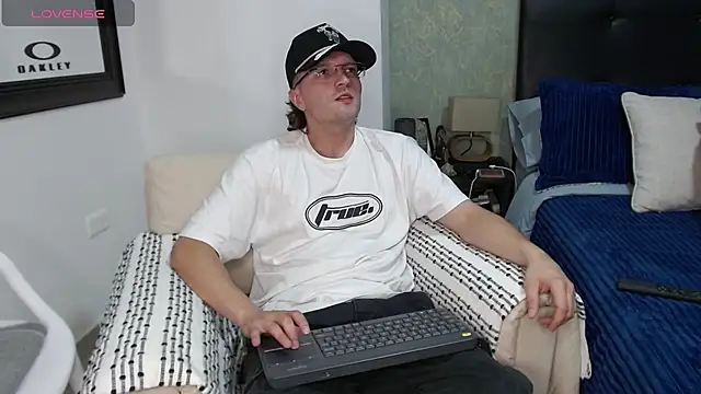 steve hornyboy online show from 10/18/25, 12:57