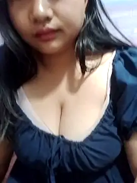 Snapshot of girl-babi chatting on 06/07/26, 03:43 girl-babi online show from 06/07/26, 03:43