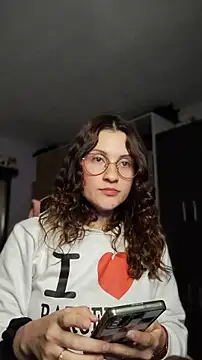 lindasyt online show from 03/25/26, 03:56