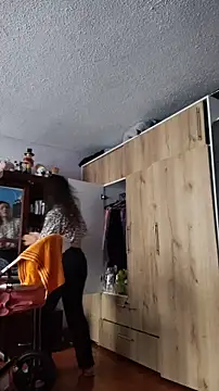 lindasyt online show from 04/05/26, 07:22