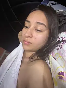Snapshot of RAKEL37 chatting on 05/28/26, 04:32 RAKEL37 online show from 05/28/26, 04:32