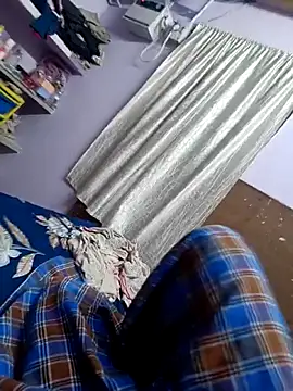 maddy3108 online show from 04/19/26, 08:24