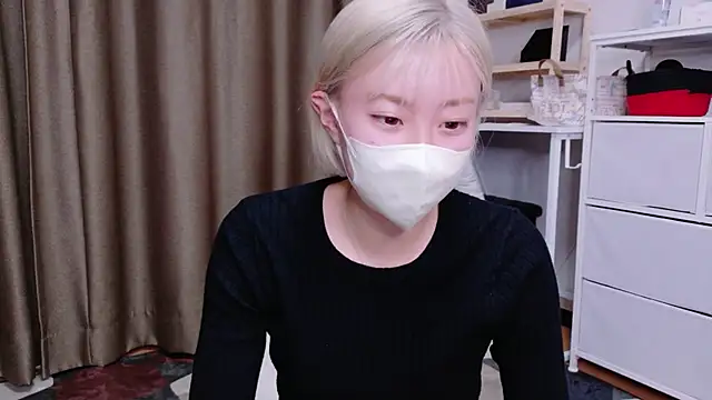 Nana  ch online show from 02/14/26, 03:42