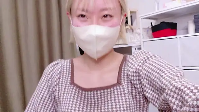 Nana  ch online show from 02/22/26, 04:05