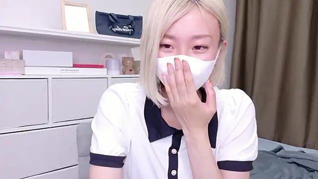 Nana  ch online show from 06/18/26, 04:22