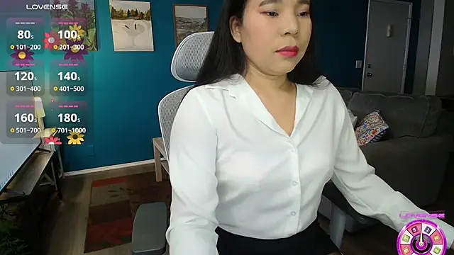 Snapshot of SHEILYN_ chatting on 06/03/26, 04:37 SHEILYN online show from 06/03/26, 04:37