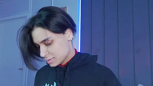 VioletAsh online show from 10/21/25, 04:35