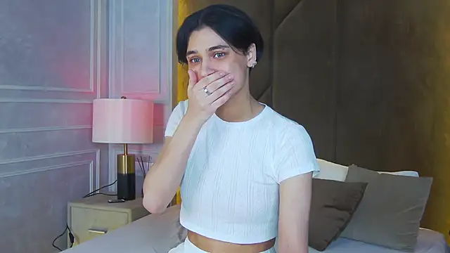 VioletAsh online show from 11/17/25, 04:40